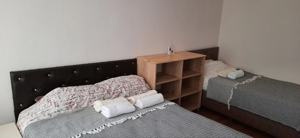 Classic Tek Büyük Yataklı Oda, 1 Büyük (Queen) Boy Yatak, Sigara İçilmez, Kısmi Deniz Manzaralı