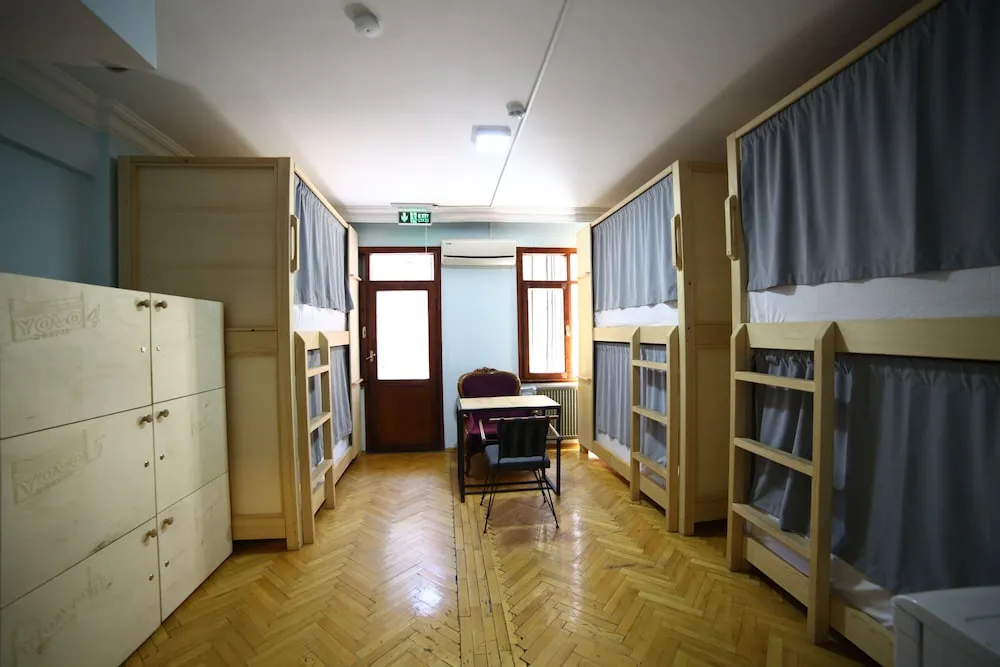 Deluxe Ortak Ranzalı Oda, Birden Çok Yatak, Bahçe Manzaralı
