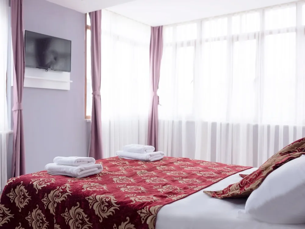 Classic Üç Kişilik Oda, Bahçe Manzaralı