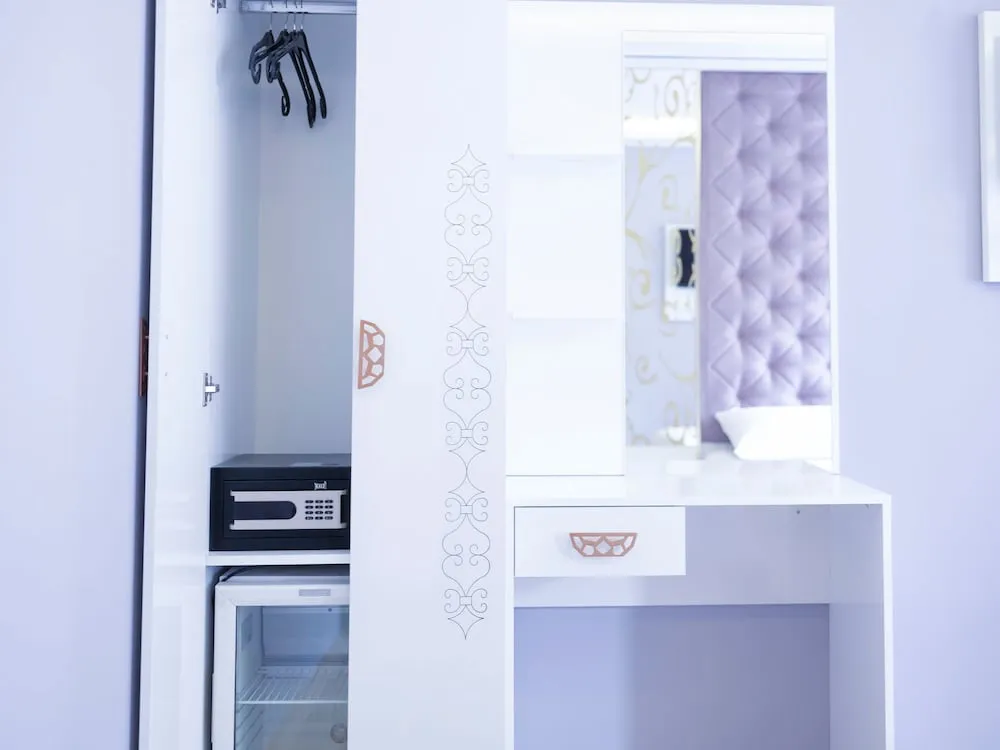 Standard Tek Büyük Yataklı Oda, Bahçe Manzaralı