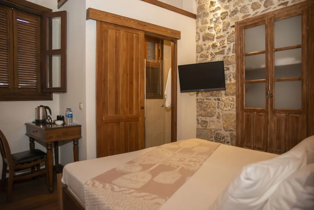 Classic Double or Twin Room Bakras