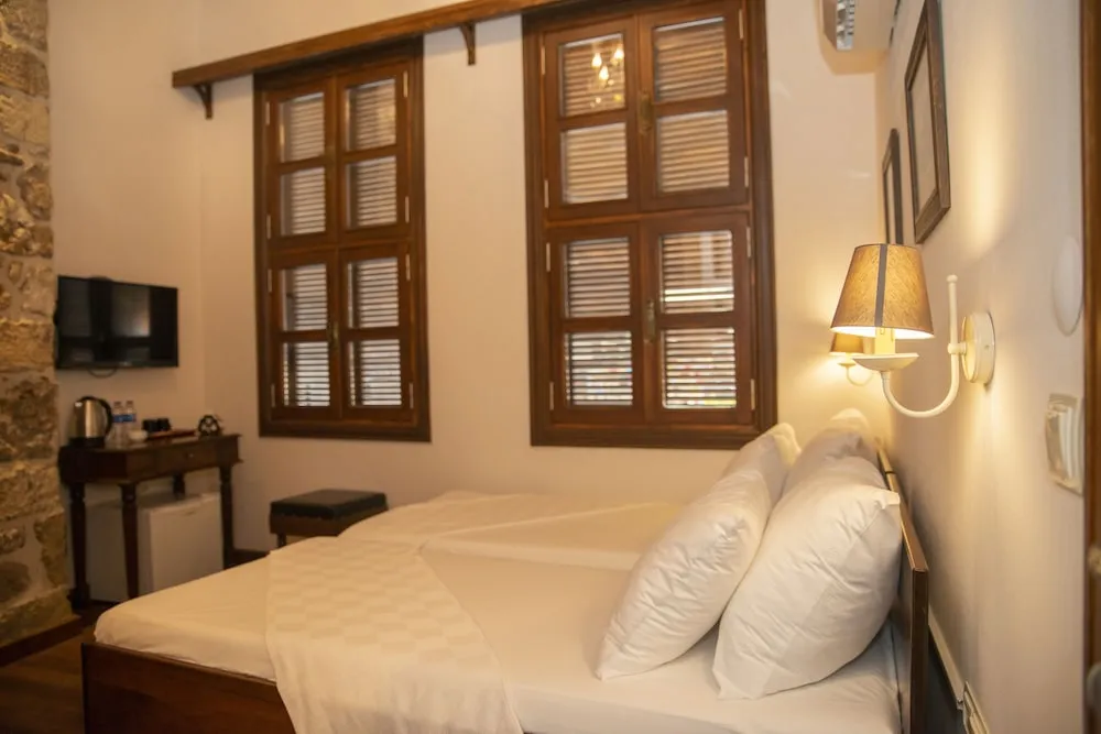 Classic Double or Twin Room Bakras