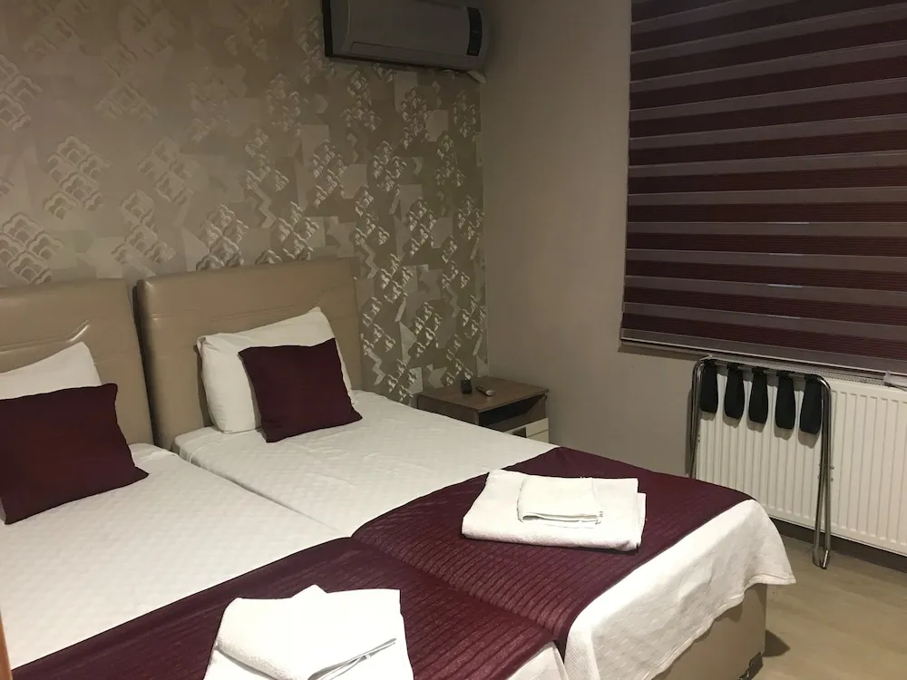 Standard Tek Büyük Yataklı Oda