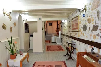Antikhan Hotel
