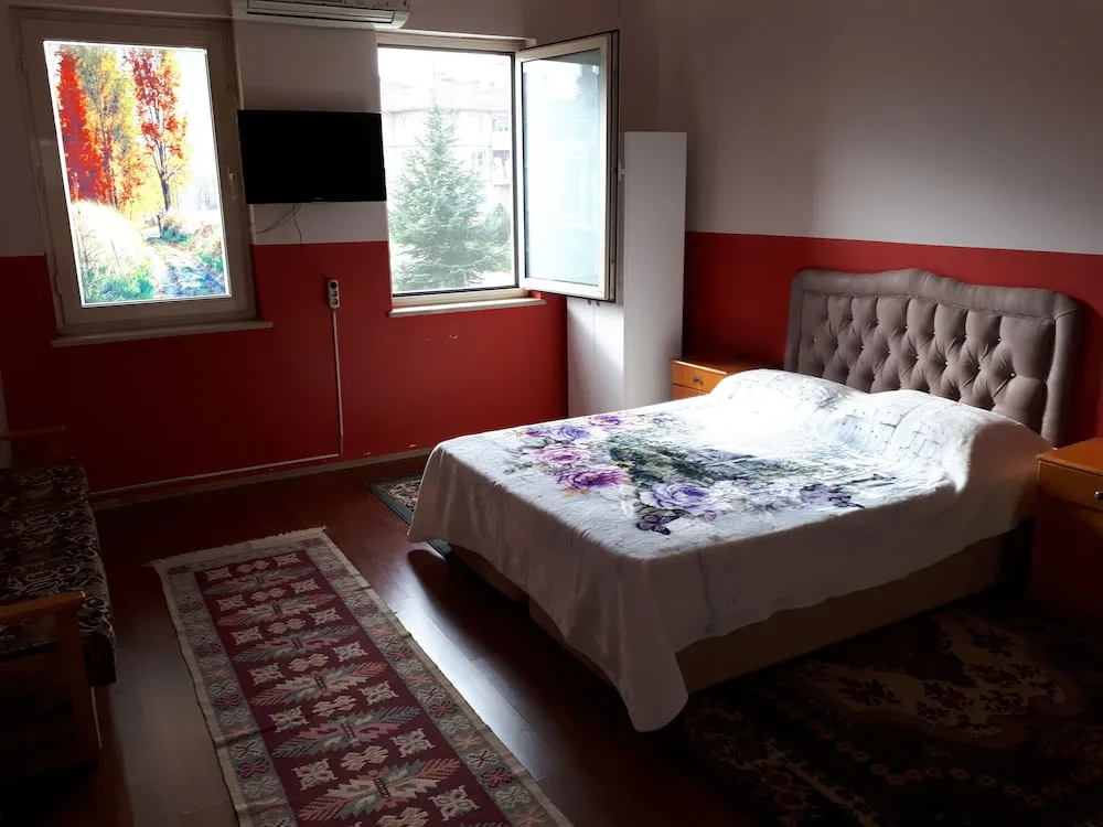 Luxury Tek Büyük Yataklı Oda, Bahçe Manzaralı