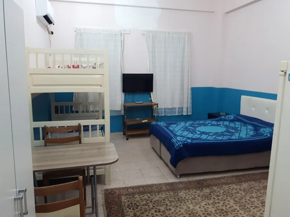 Luxury Tek Büyük Yataklı Oda