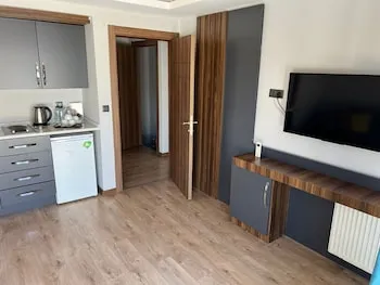 Ferah Suites Hotel