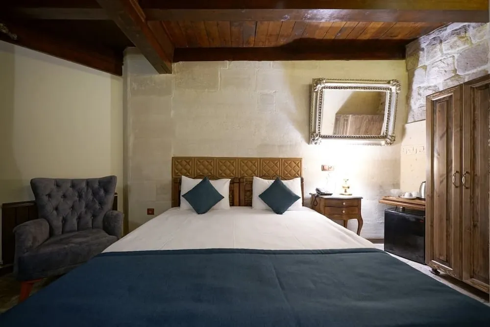 Classic Tek Büyük Yataklı Oda, 1 Büyük (Queen) Boy Yatak