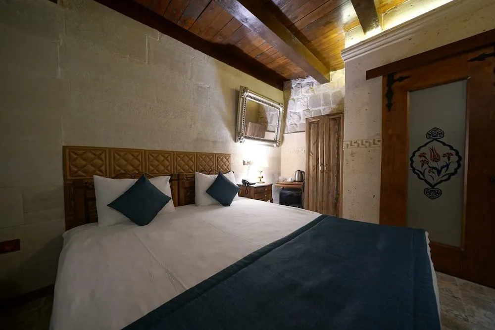 Classic Tek Büyük Yataklı Oda, 1 Büyük (Queen) Boy Yatak