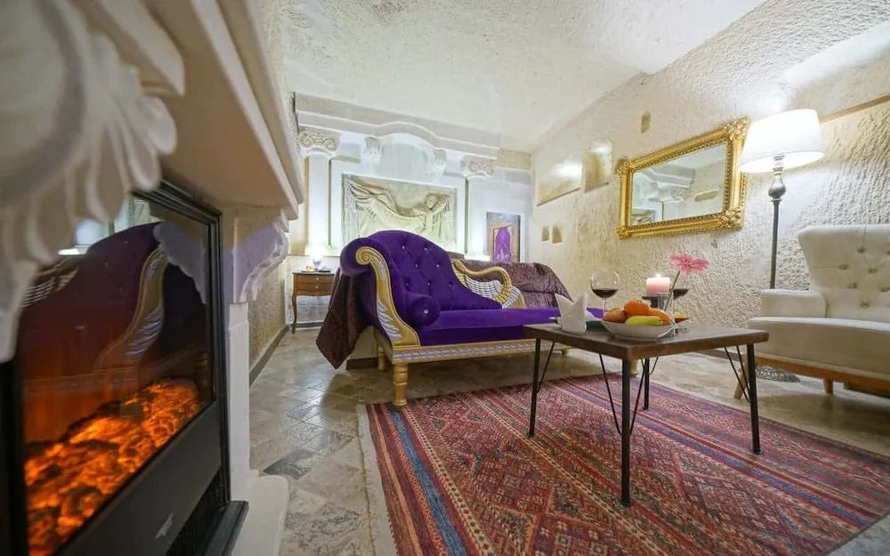 Honeymoon Oda, Sıcak Su Küveti