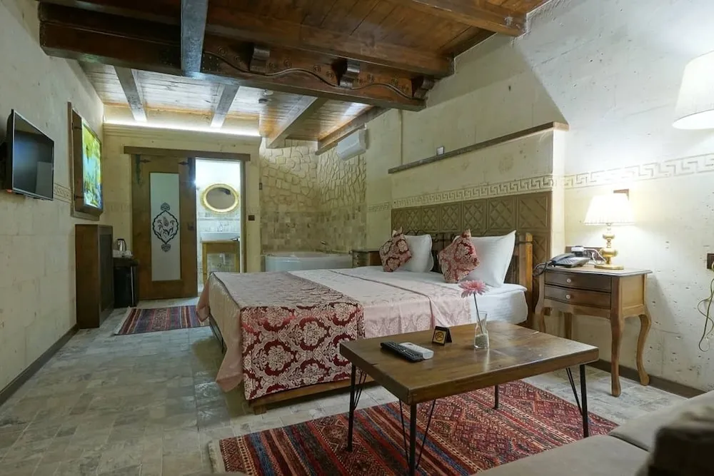 Honeymoon Üç Kişilik Oda