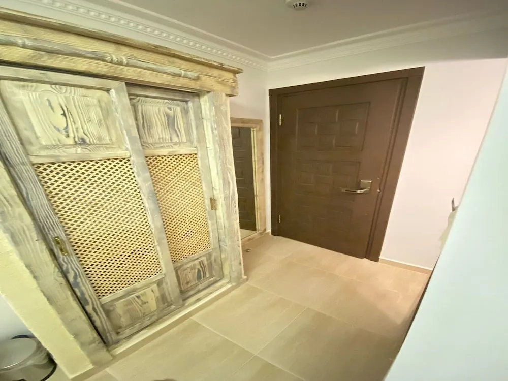 Standard Oda, Balkon, Kısmi Deniz Manzaralı