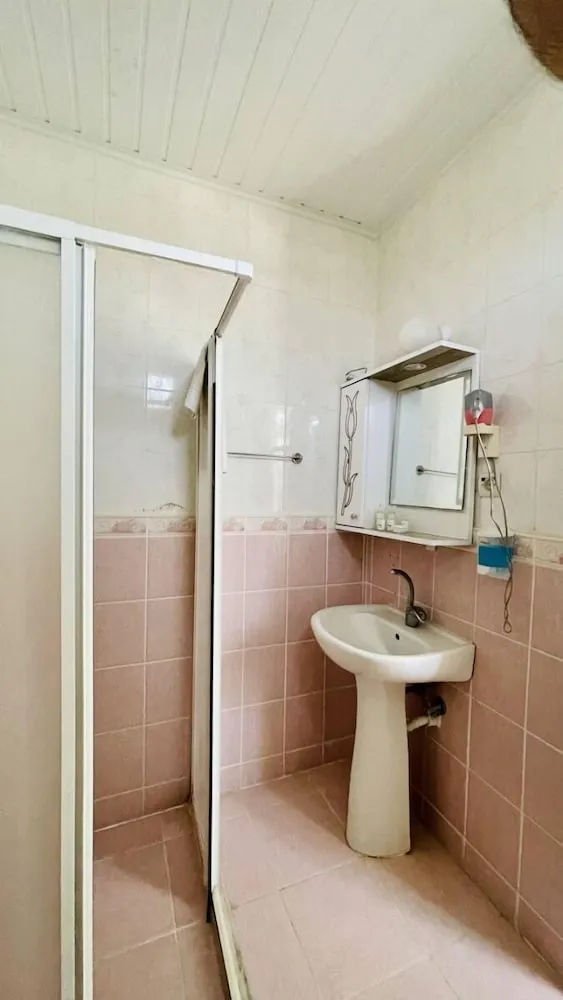 Standard Üç Kişilik Oda