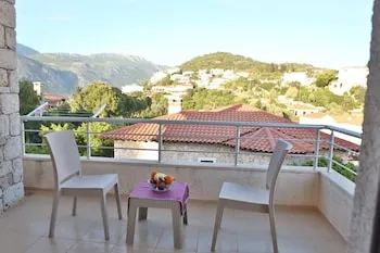Merla Kaş Villa Otelleri