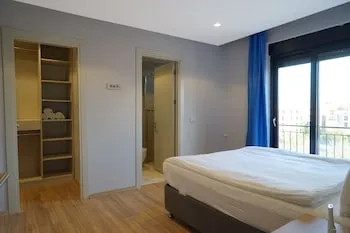 Mene Suites