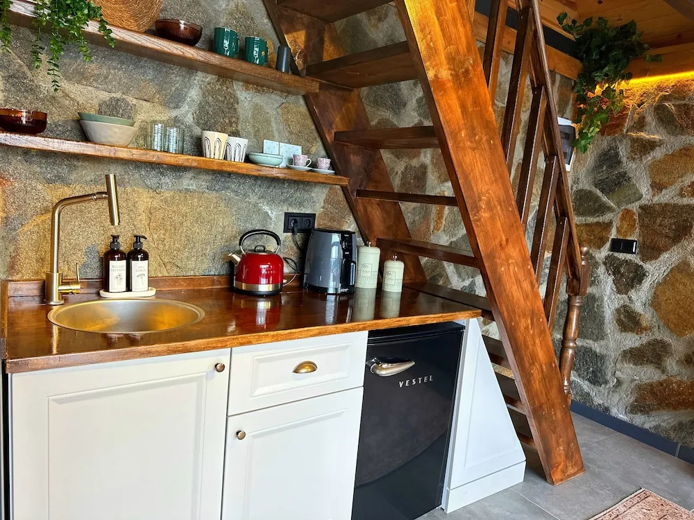 Romantic Kır Evi, Dağ Manzaralı