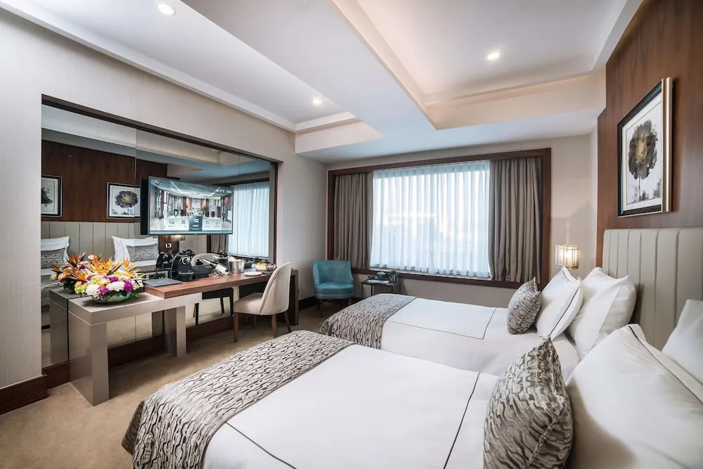 Superior Room Land View