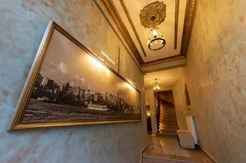 Royal Taksim Suites