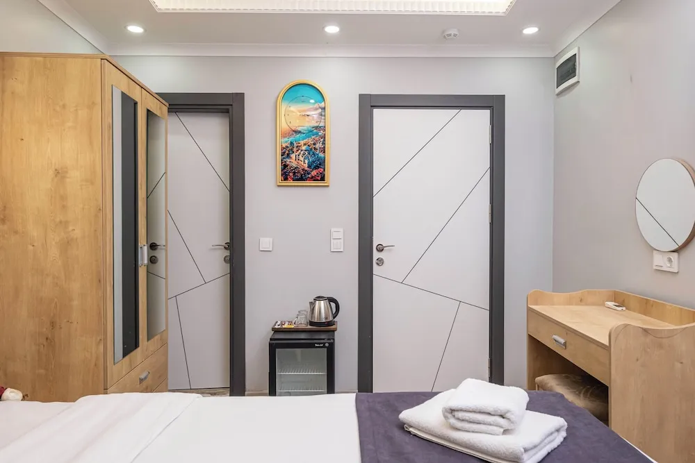 Deluxe Tek Büyük Yataklı Oda