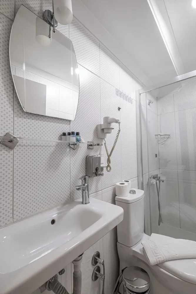 Deluxe Üç Kişilik Oda