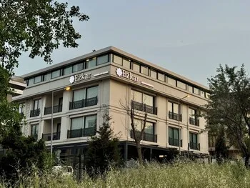 Ezkar Hotel