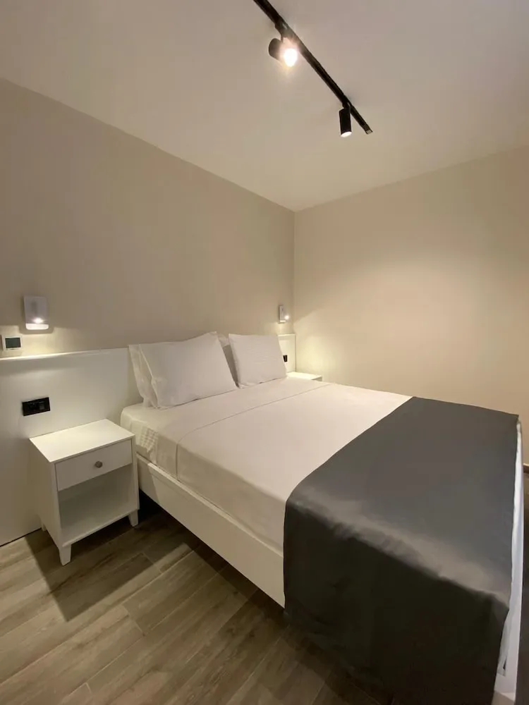 Economy Tek Büyük Yataklı Oda