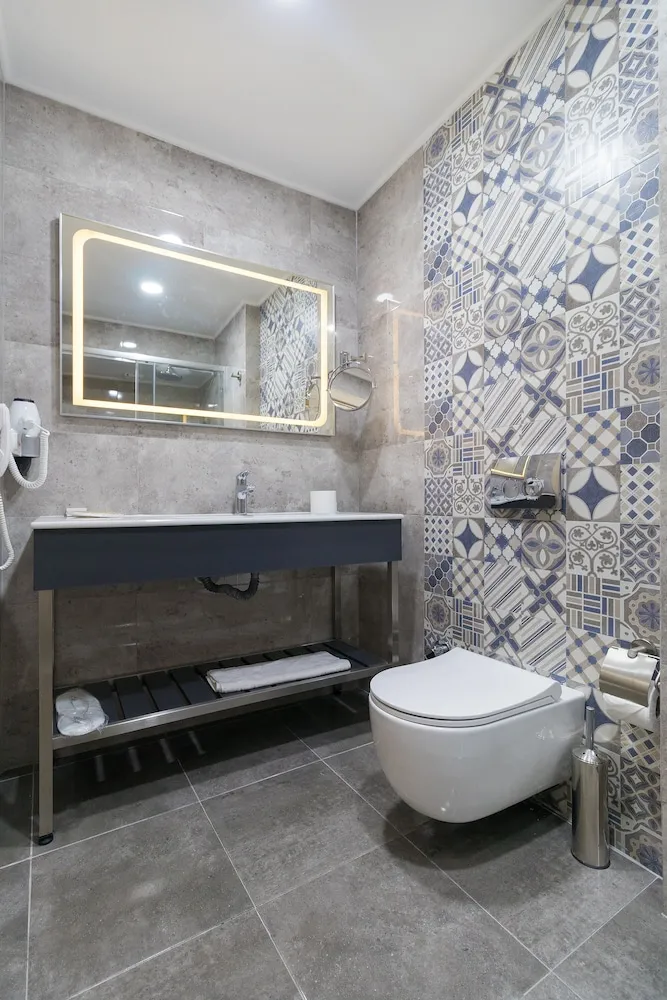 Deluxe Tek Büyük Yataklı Oda, Dağ Manzaralı