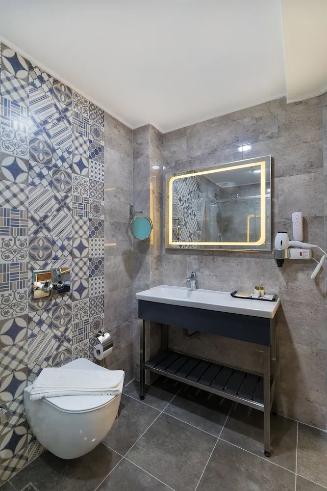 Deluxe Tek Büyük Yataklı Oda, Dağ Manzaralı