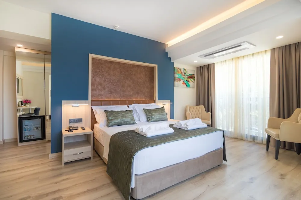 Deluxe Tek Büyük Yataklı Oda, Dağ Manzaralı