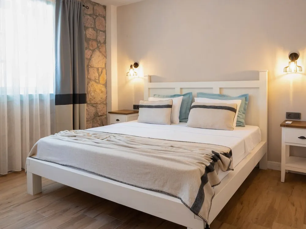 Standard Oda, Tepe Manzaralı