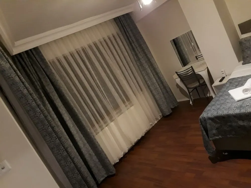 Deluxe Tek Büyük Yataklı Oda, 1 Büyük (Queen) Boy Yatak, Şehir Manzaralı