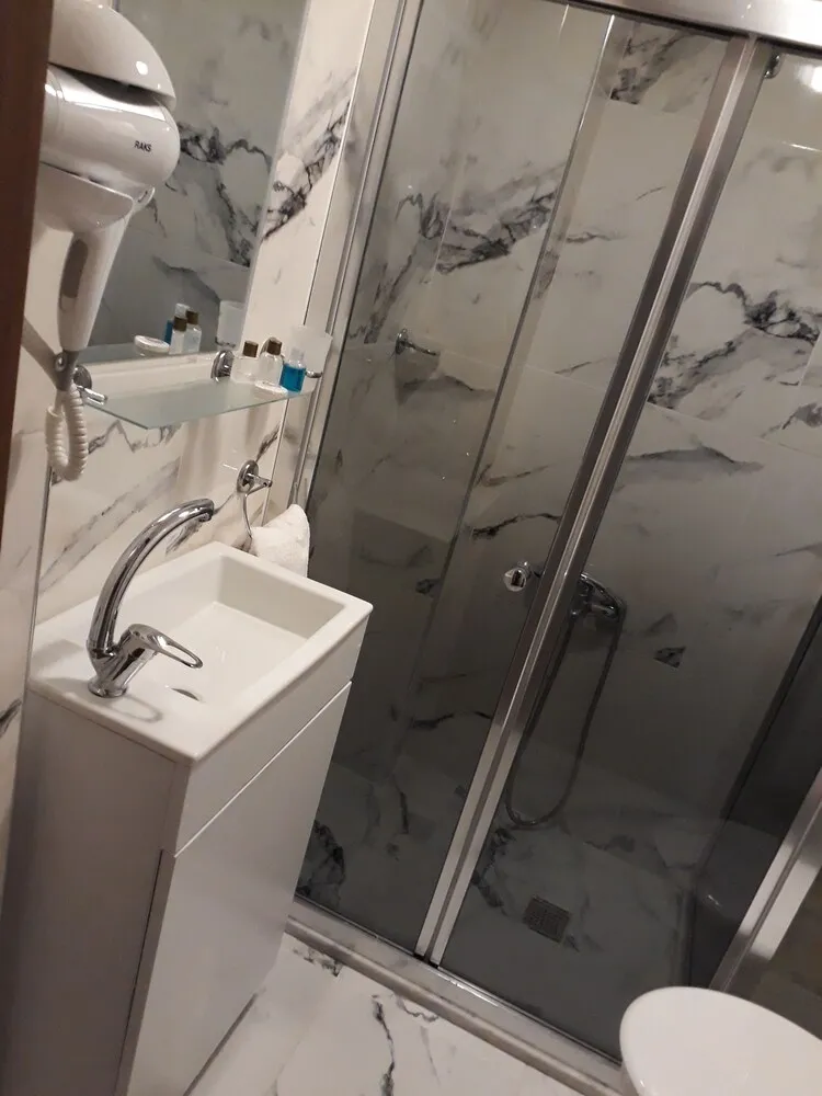 Standard Tek Büyük veya İki Ayrı Yataklı Oda, Şehir Manzaralı