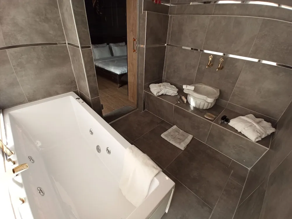 Presidental Suite Room with Jacuzzi