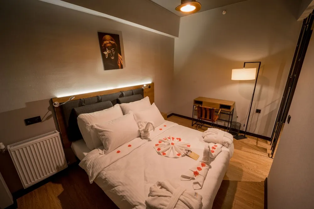 Junior Suite Room with Mountain View