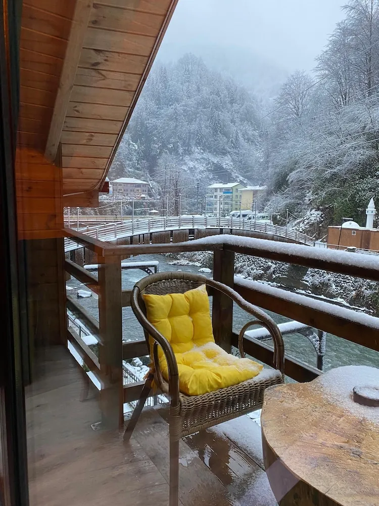 Luxury Bungalow, River View