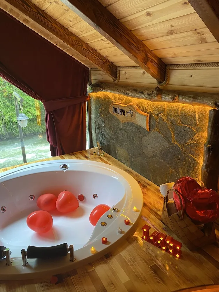 Premium Bungalov, Sıcak Su Küveti