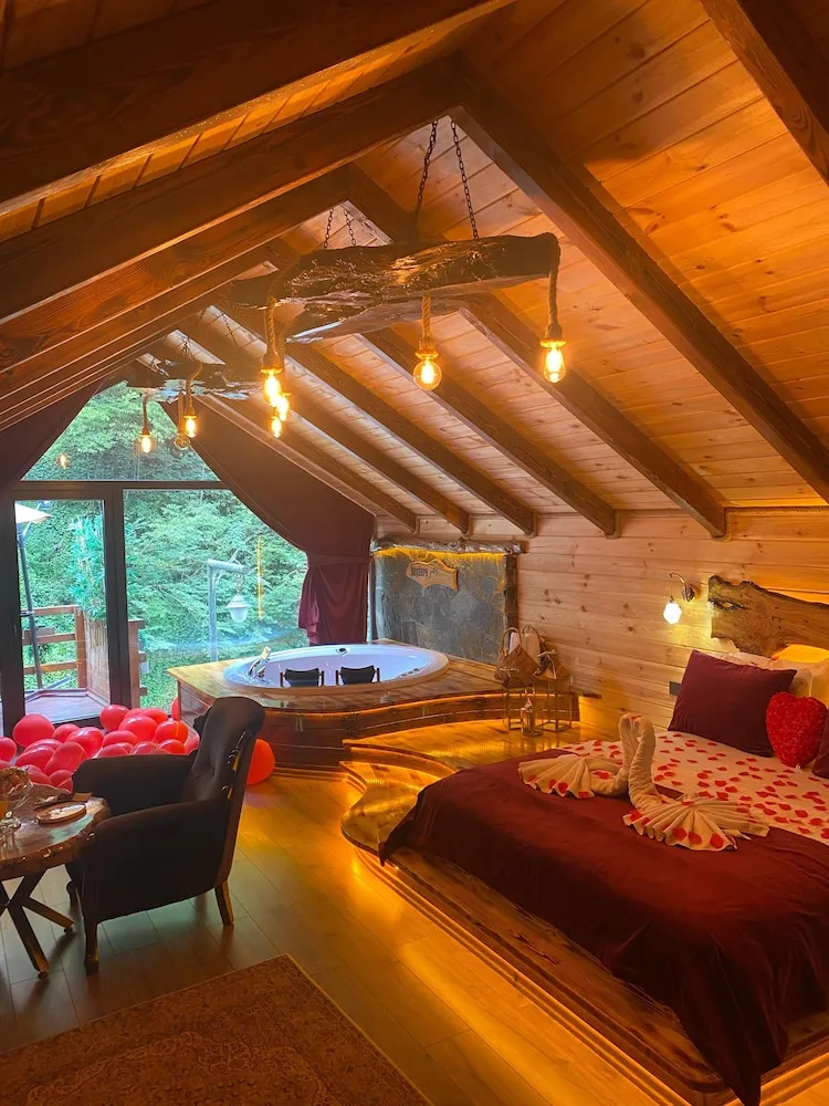 Premium Bungalov, Sıcak Su Küveti