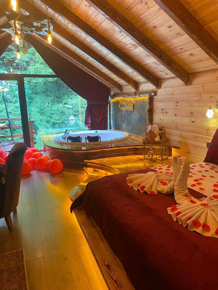 Premium Bungalov, Sıcak Su Küveti