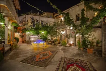 Stone House Cave Hotel