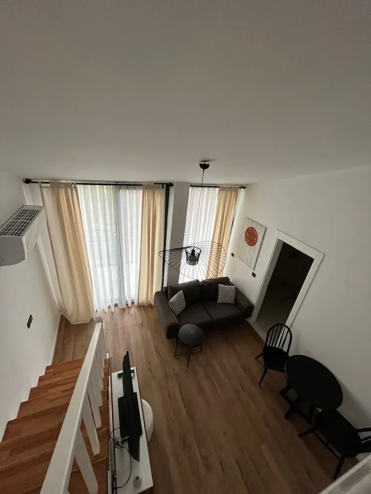 Business Oda, Balkon, Bahçe Manzaralı