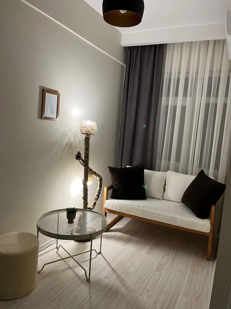 Economy Oda, Bahçe Manzaralı