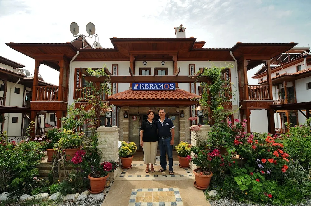 Keramos Apart
