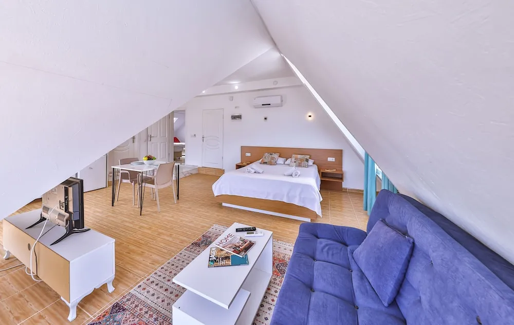 Classic Çatı Katı Süiti (Penthouse), 1 Yatak Odası, Mutfak, Deniz Manzaralı
