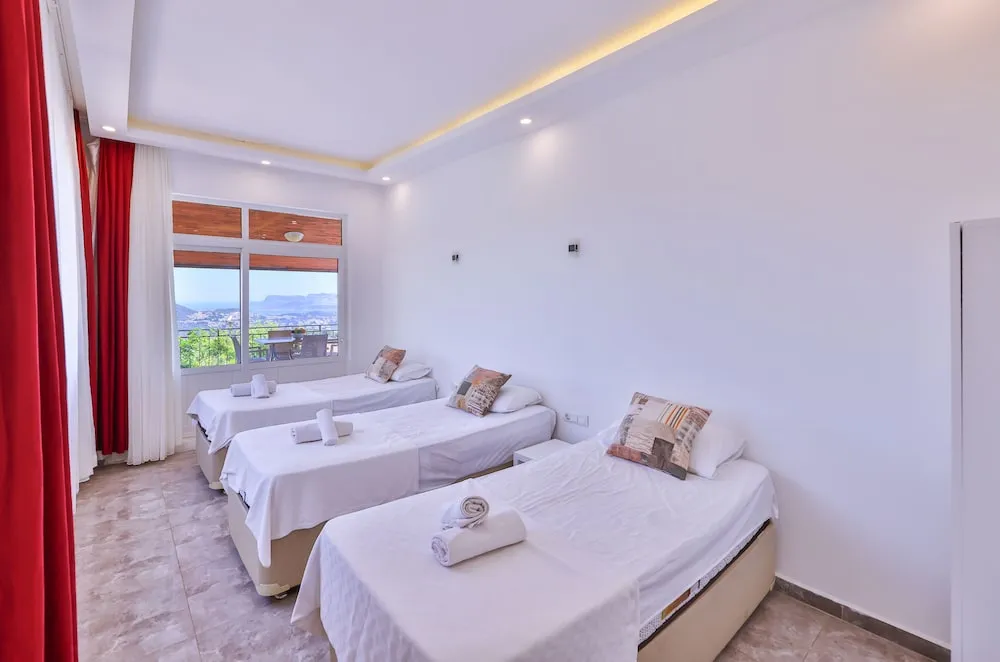 Grand Apart Daire, 2 Yatak Odası, Mutfak, Deniz Manzaralı