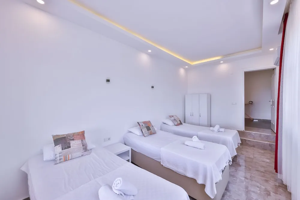 Grand Apart Daire, 2 Yatak Odası, Mutfak, Deniz Manzaralı