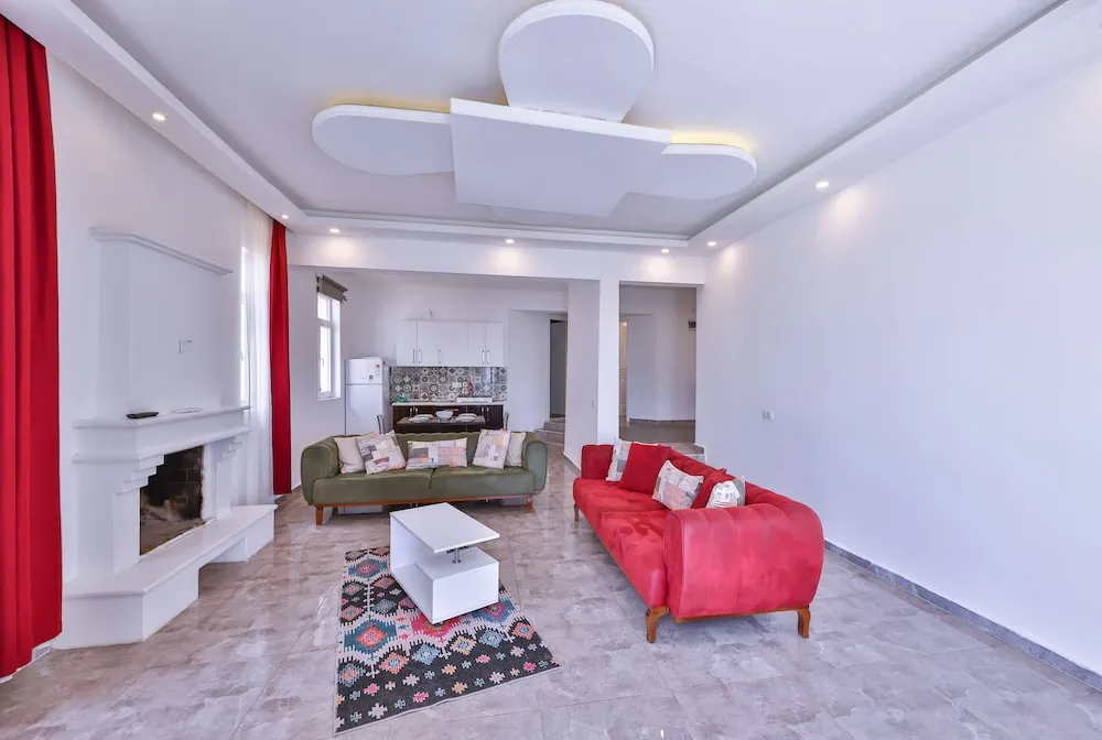 Grand Apart Daire, 2 Yatak Odası, Mutfak, Deniz Manzaralı