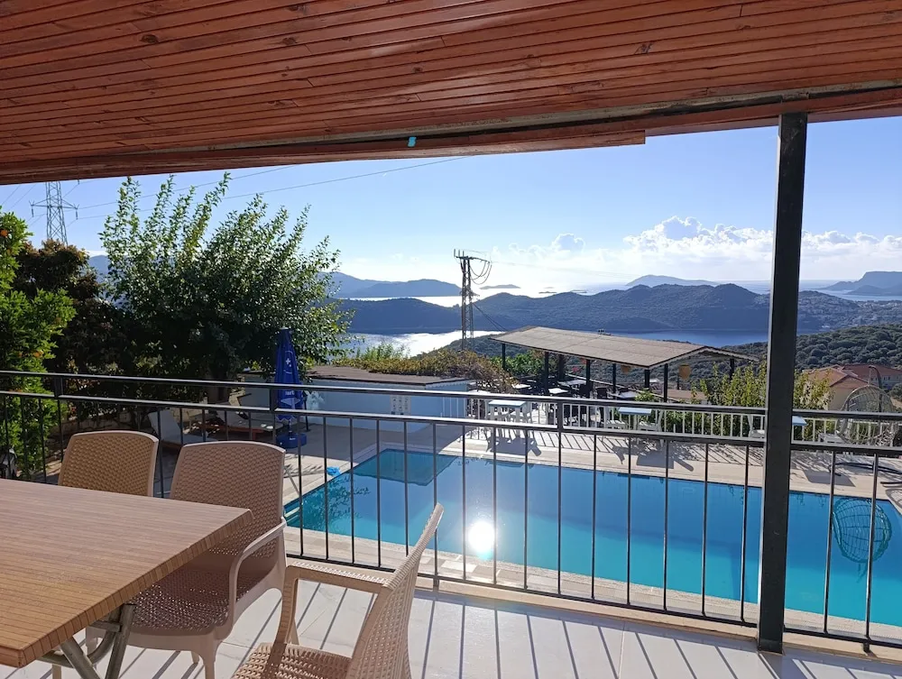 Grand Apart Daire, 2 Yatak Odası, Mutfak, Deniz Manzaralı