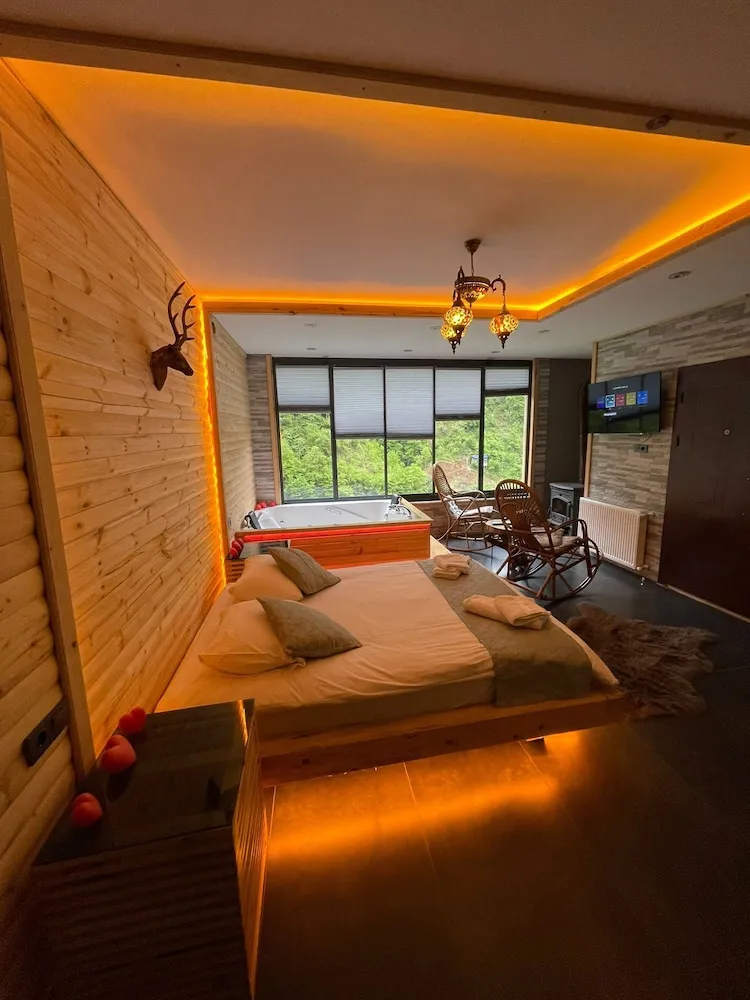 Honeymoon Tek Büyük Yataklı Oda, Nehir Manzaralı