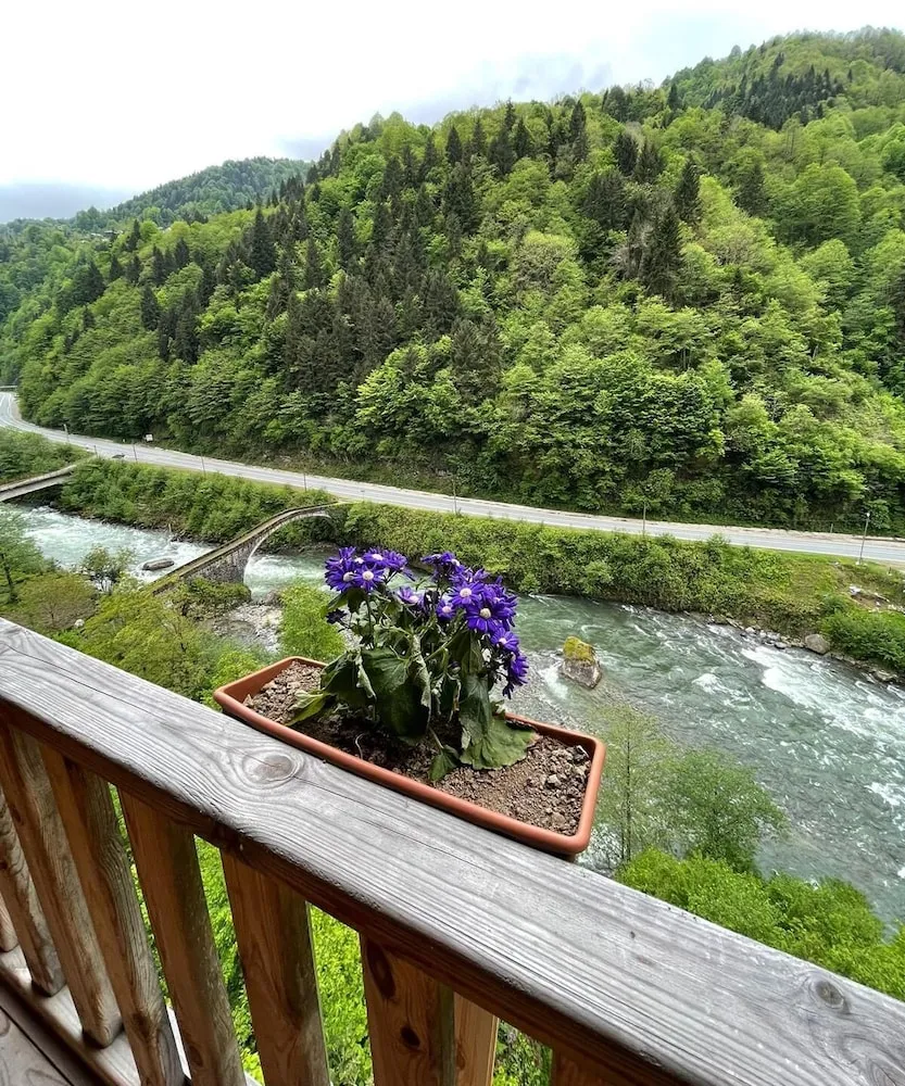 Honeymoon Tek Büyük Yataklı Oda, Nehir Manzaralı