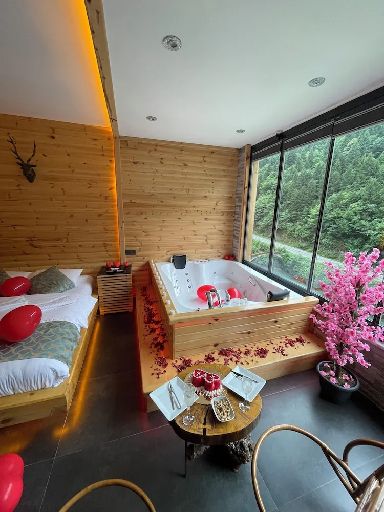 Honeymoon Tek Büyük Yataklı Oda, Nehir Manzaralı